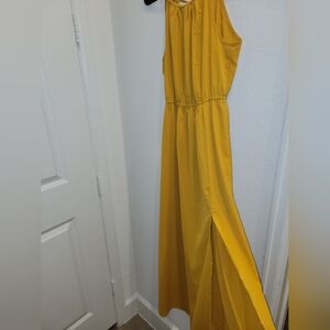 Elegant Yellow Sleeveless Dress